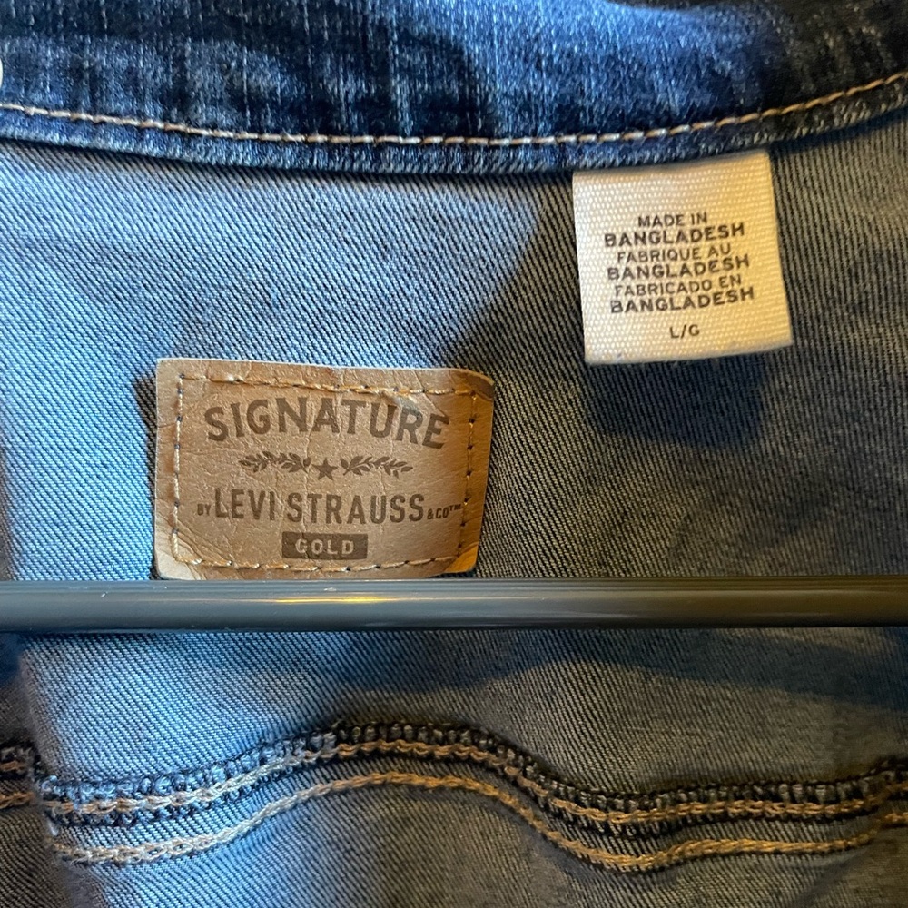 Signature by Levi Strauss Blue Denim Jean Jacket - Picture 3 of 3